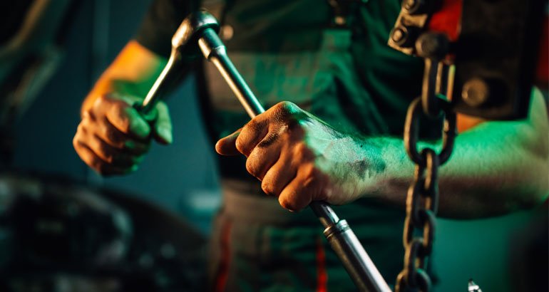 Torqueing & Tensioning Image